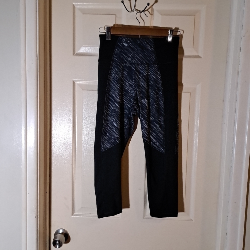 Champion athletic leggings size small